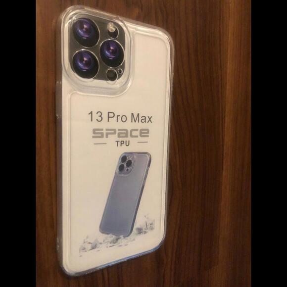 13 Pro Max Silicon Case Cleare - Picture 2 of 2